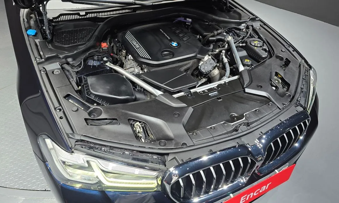 BMW 5-Series 2022 из KR, фото 10