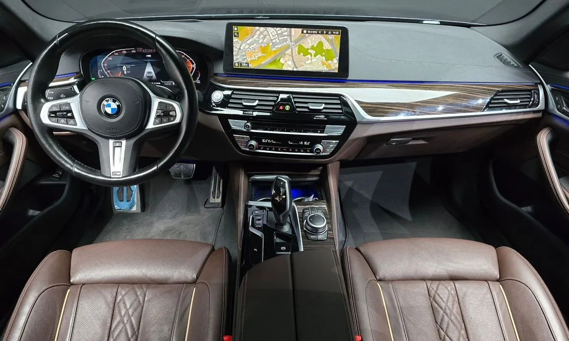 BMW 5-Series 2022 из KR, фото 9