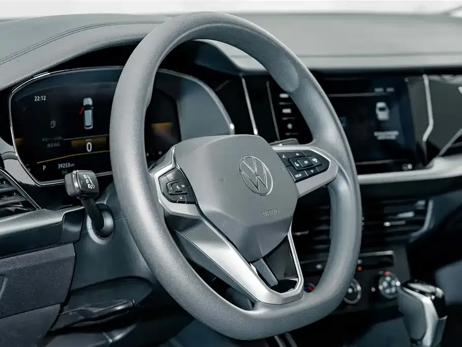 Volkswagen Passat — фото 6