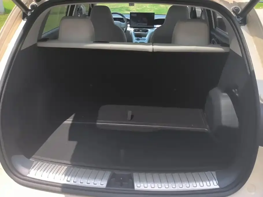 Geely Starburst — фото 8