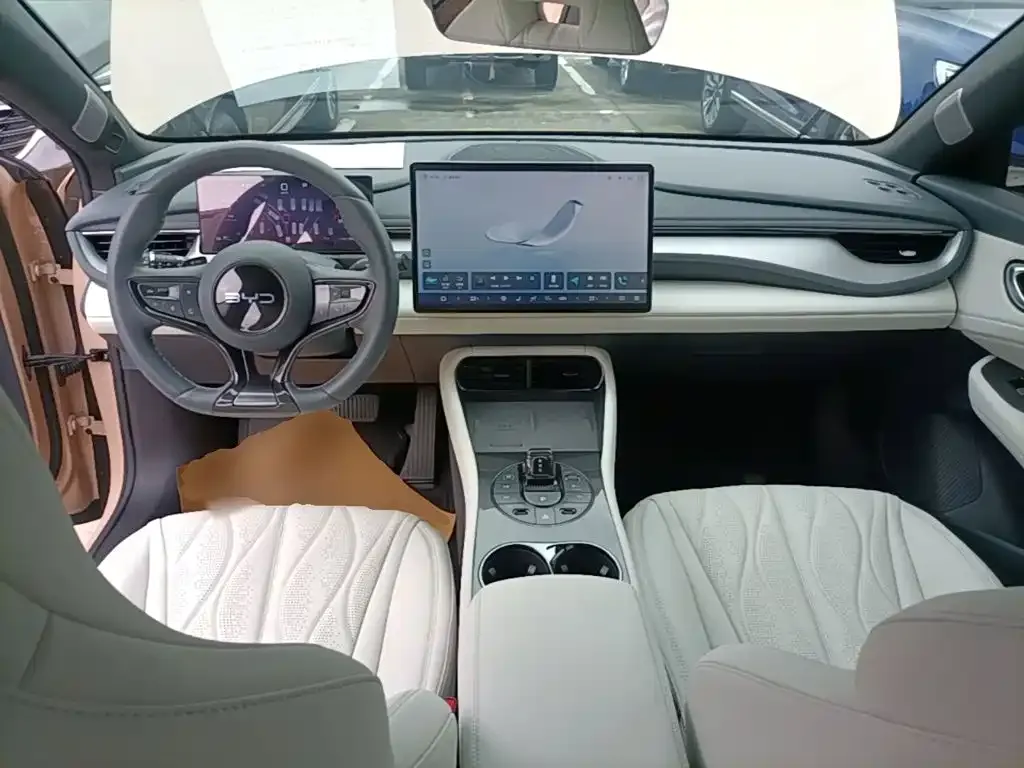 BYD Seal 06GT — фото 6