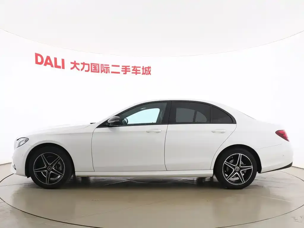 Mercedes-Benz E-Class (Import) — фото 4