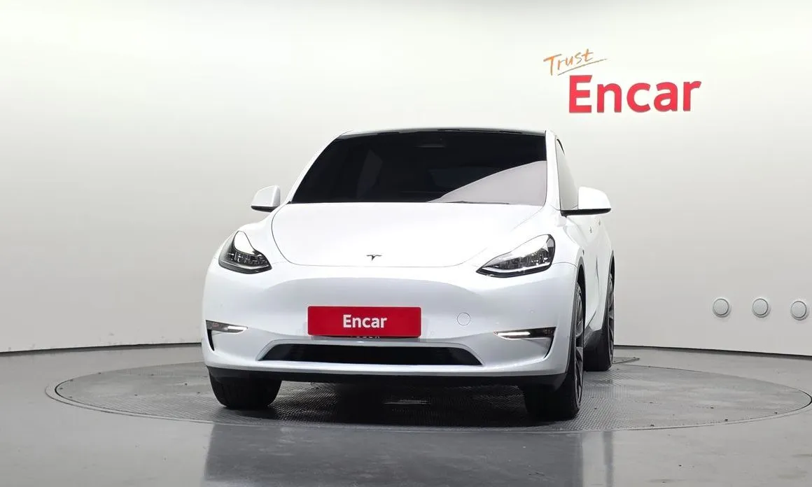 Tesla Model Y — фото 3