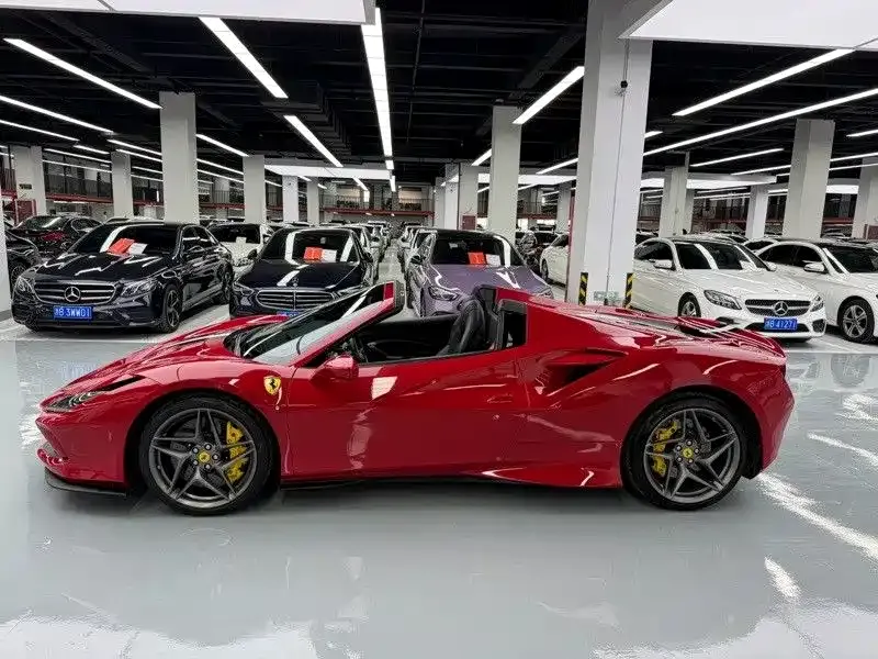 Ferrari F8 — фото 10