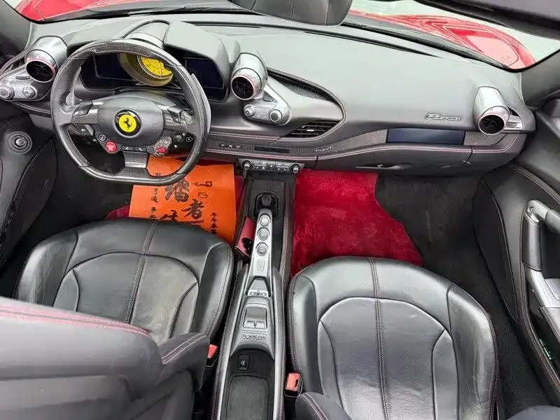 Ferrari F8 — фото 7
