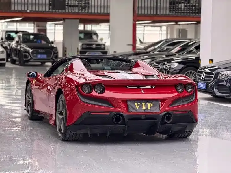 Ferrari F8 — фото 4