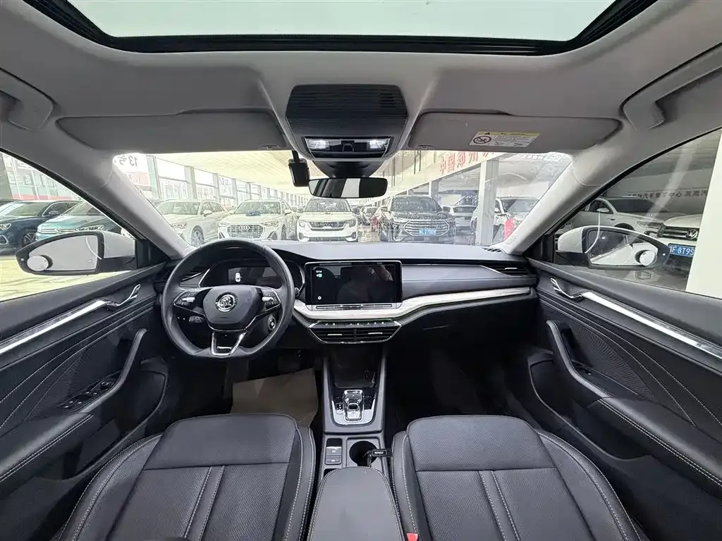 Skoda Octavia — фото 9