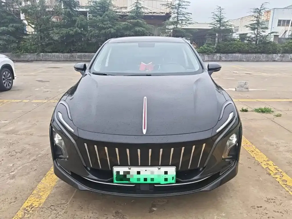 Hongqi E-QM5 — фото 5
