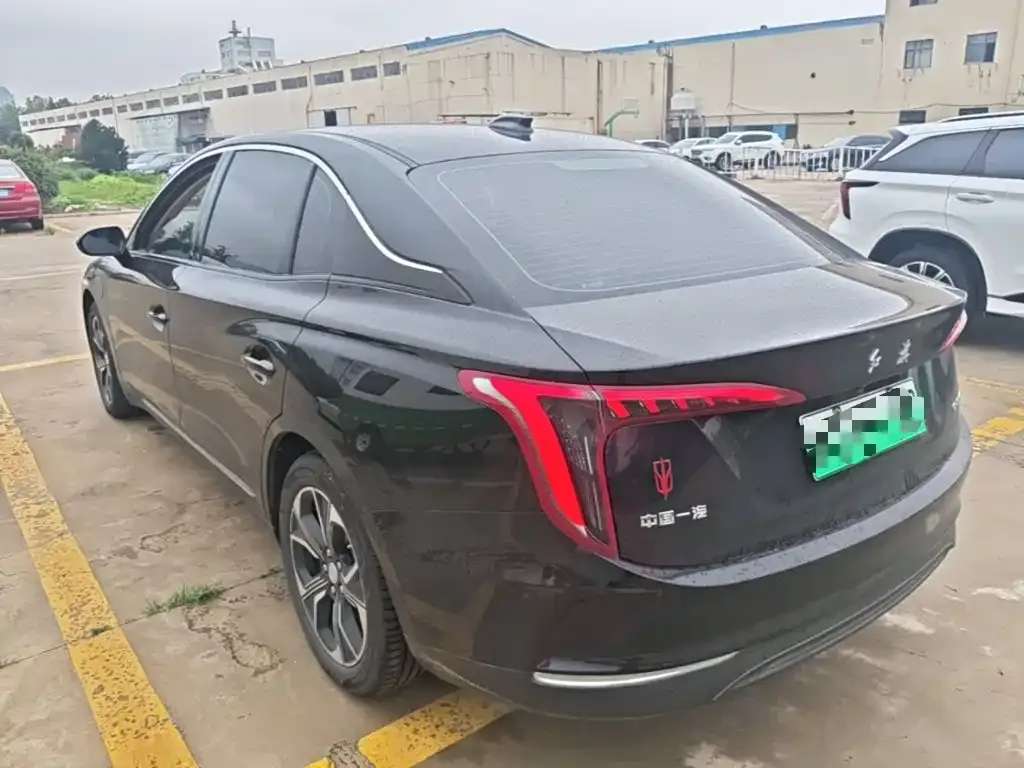 Hongqi E-QM5 — фото 2