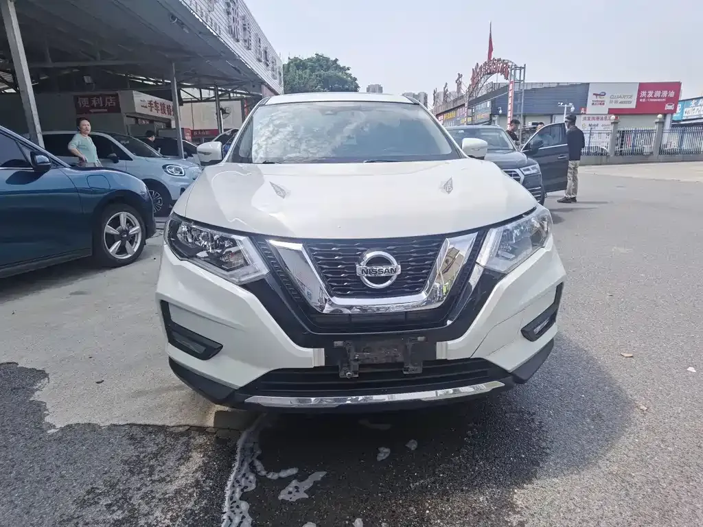 Nissan X-Trail — фото 4