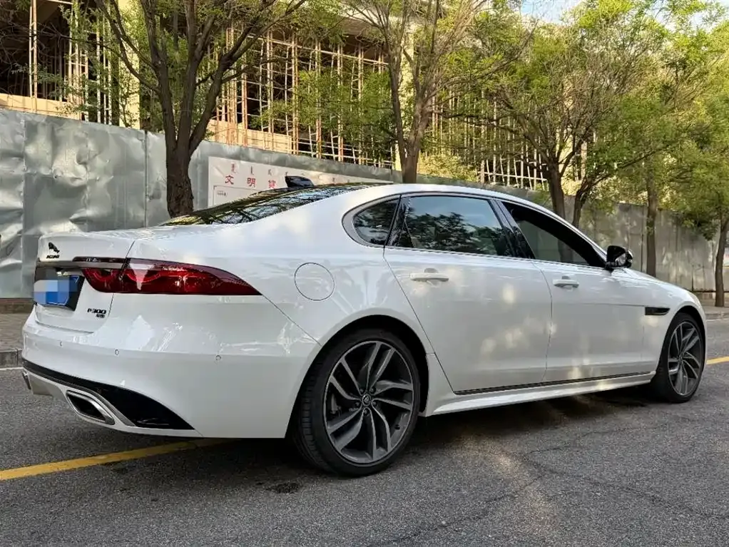 Jaguar XFL — фото 6
