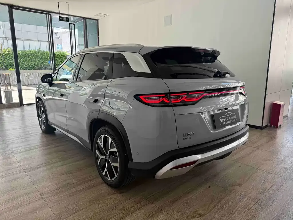 BYD L DM-i — фото 6