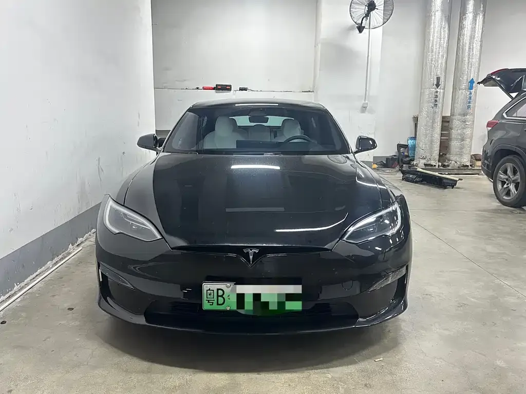 Tesla Model S — фото 2