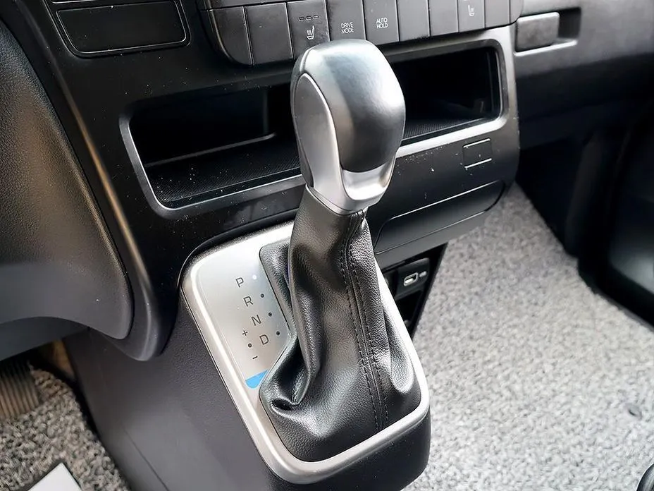 Hyundai Staria — фото 6