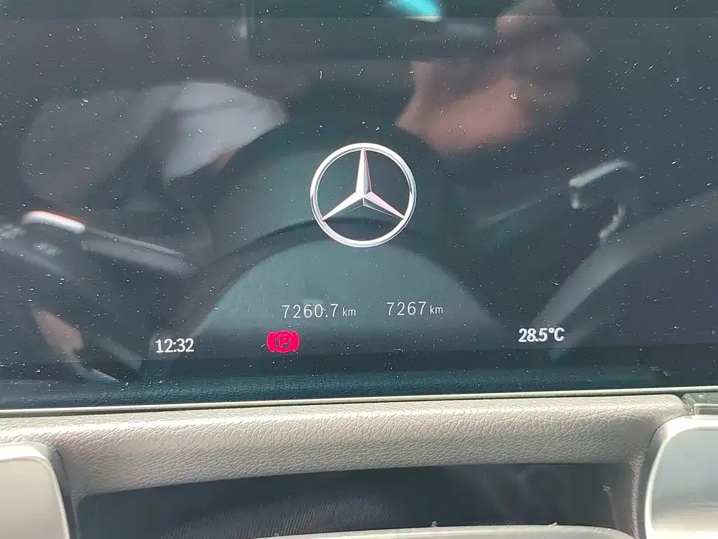 Mercedes-Benz GLB AMG — фото 3