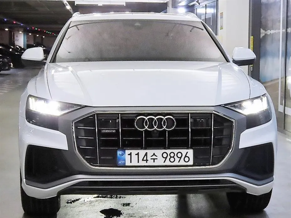 Audi Q8 — фото 8