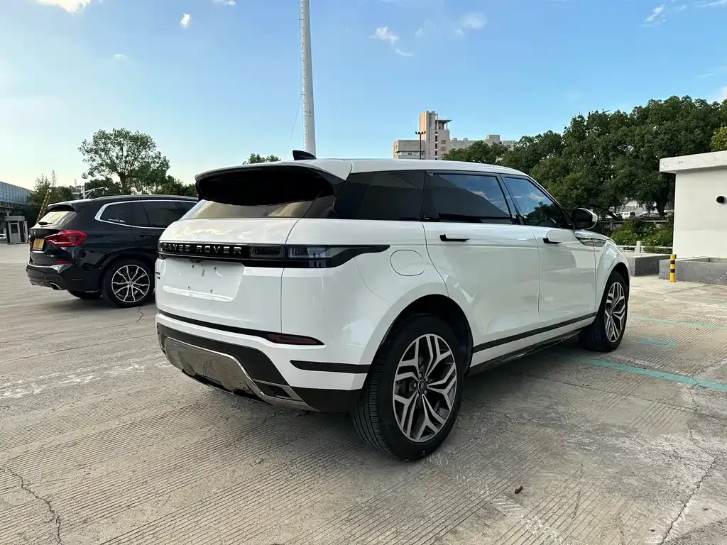 Land Rover Evoque — фото 3