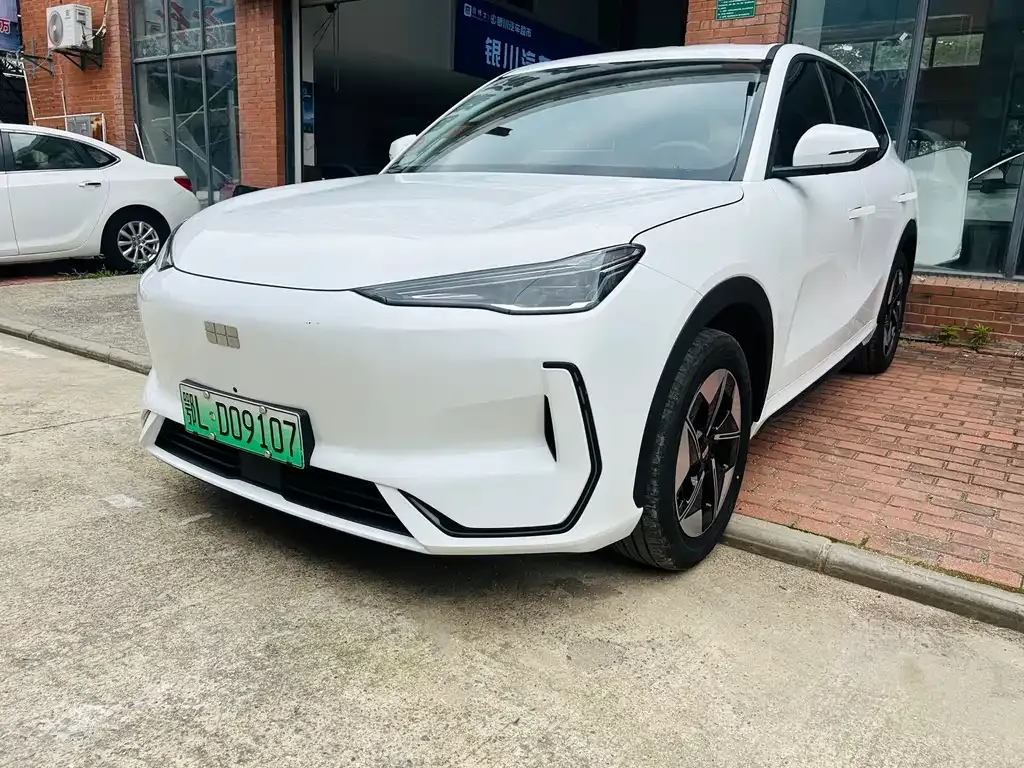 Geely Galaxy E5