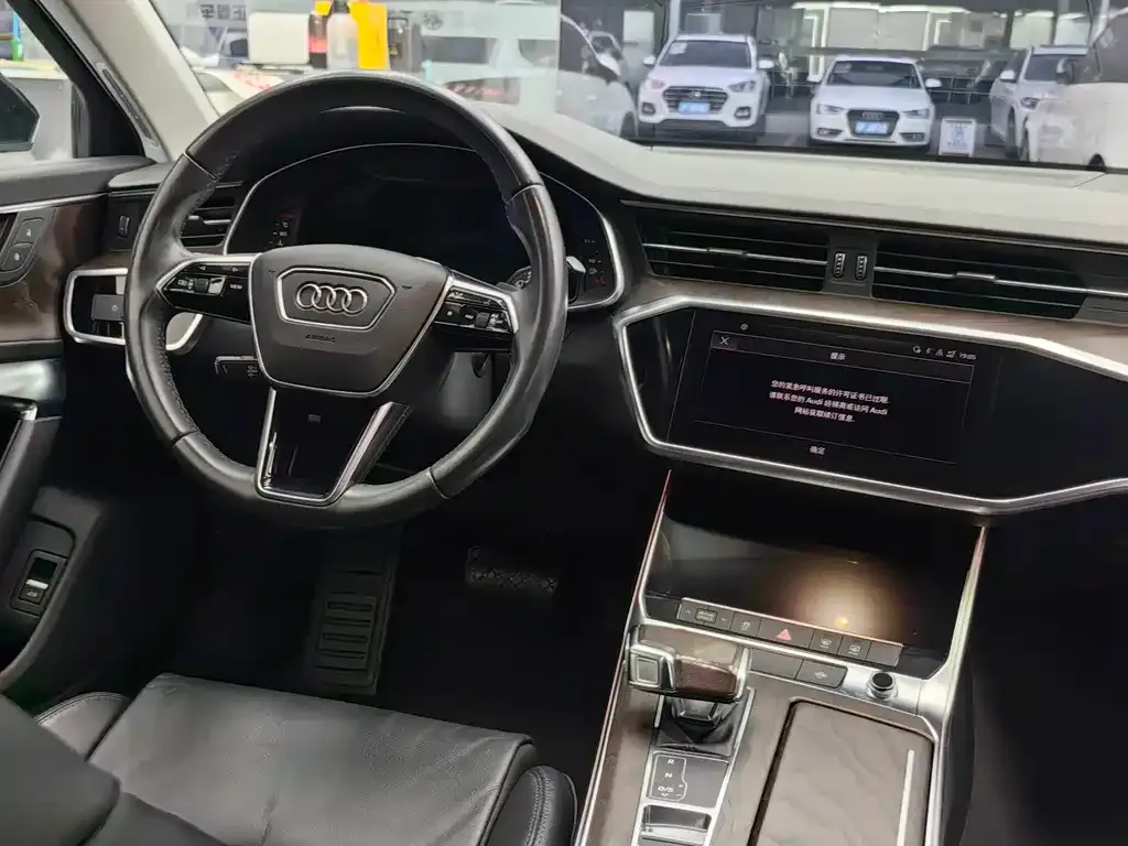 Audi A6L — фото 10