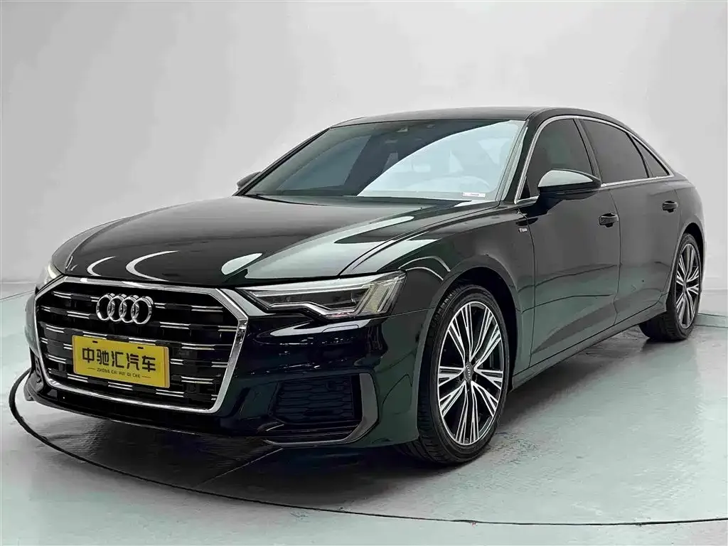 Audi A6L — фото 1
