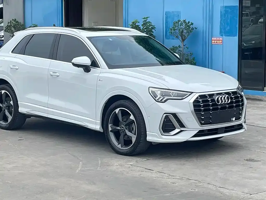 Audi Q3 — фото 6