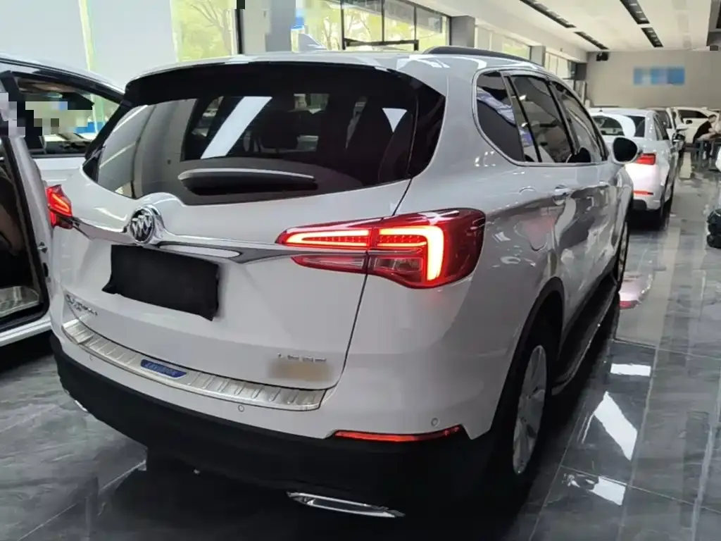 Buick Envision Plus — фото 5