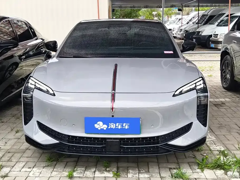 Hongqi EH7 — фото 10