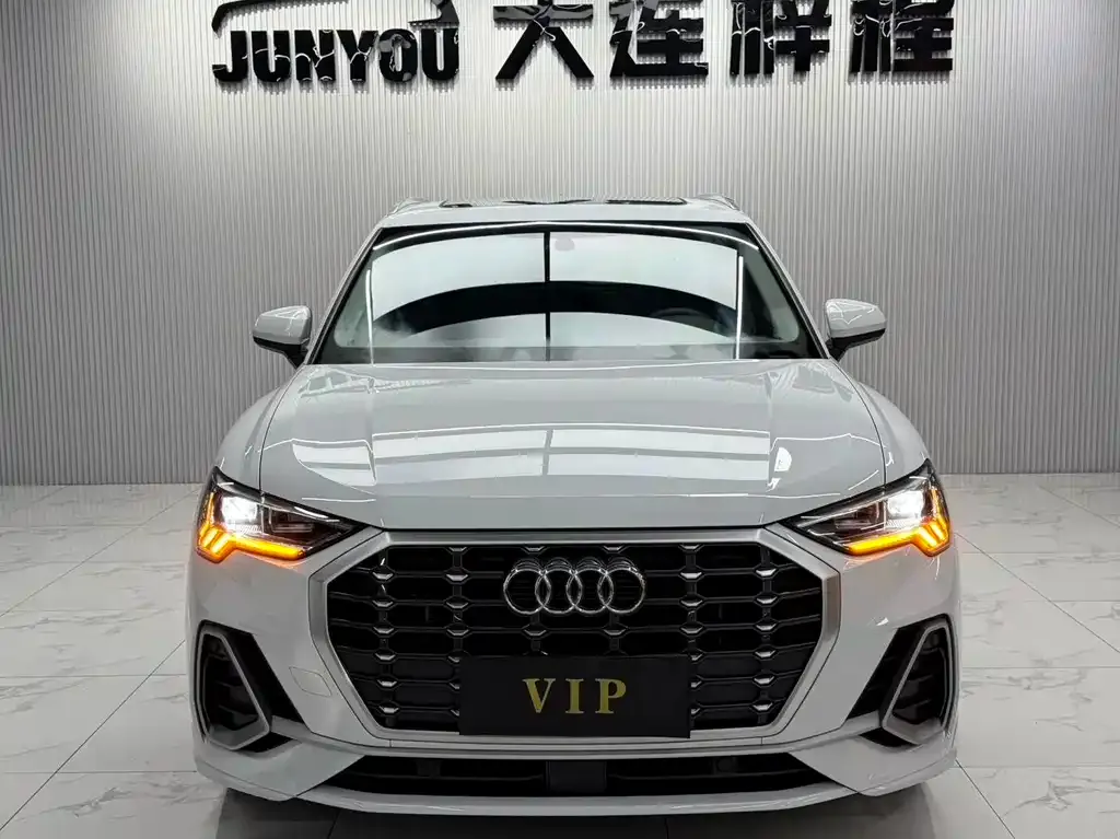 Audi Q3 — фото 4