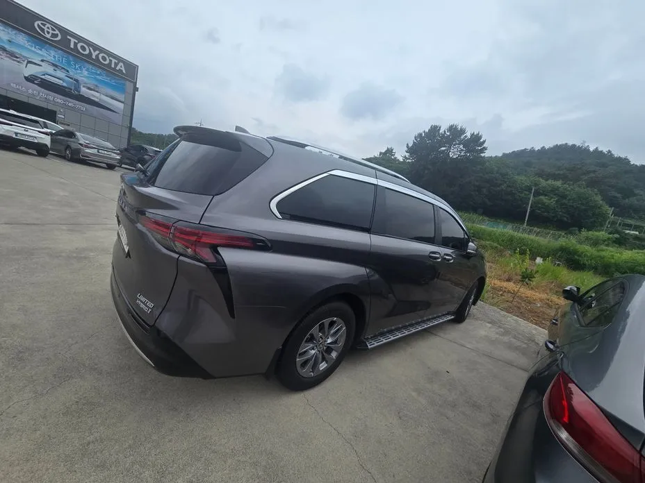 Toyota Sienna 2024 из KR, фото 10