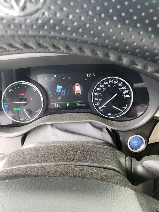 Toyota Sienna 2024 из KR, фото 3