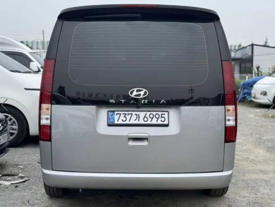 Hyundai Staria — фото 3