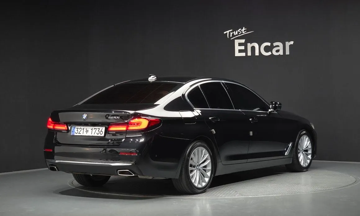 BMW 5-Series 2021 из KR, фото 3