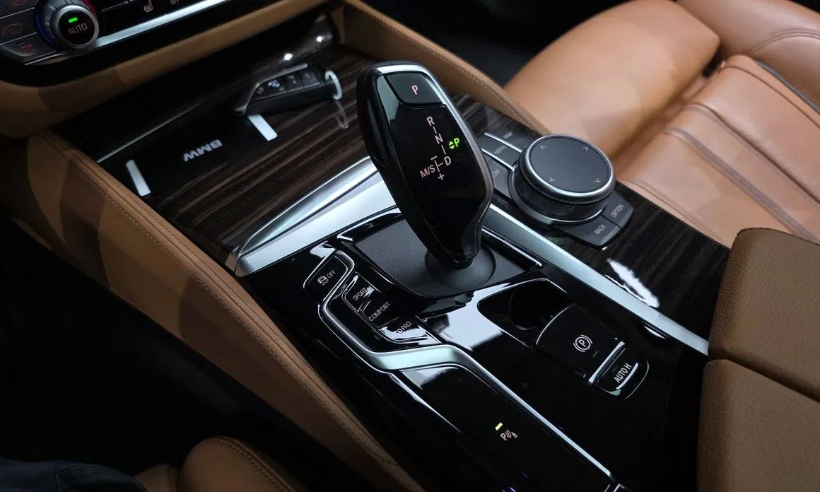 BMW 5-Series 2021 из KR, фото 4