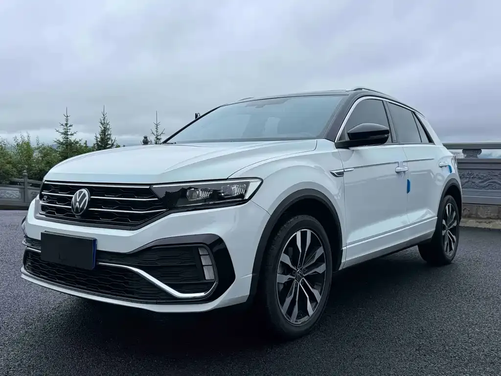 Volkswagen T-Roc — фото 1