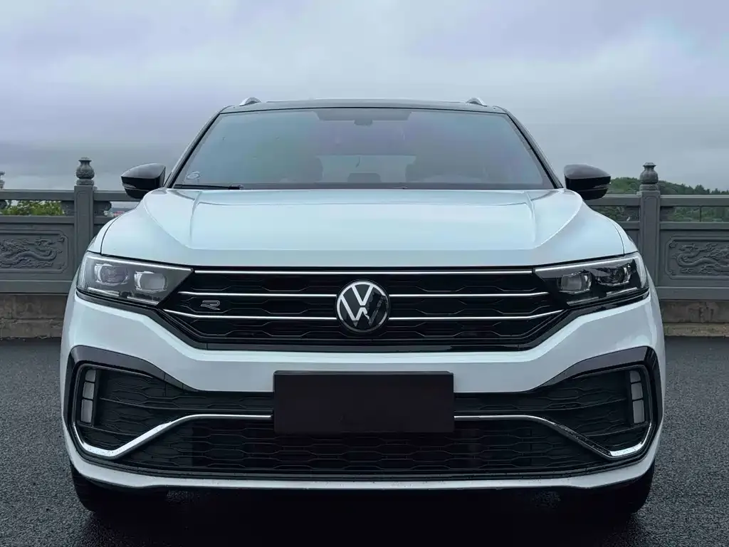 Volkswagen T-Roc — фото 5