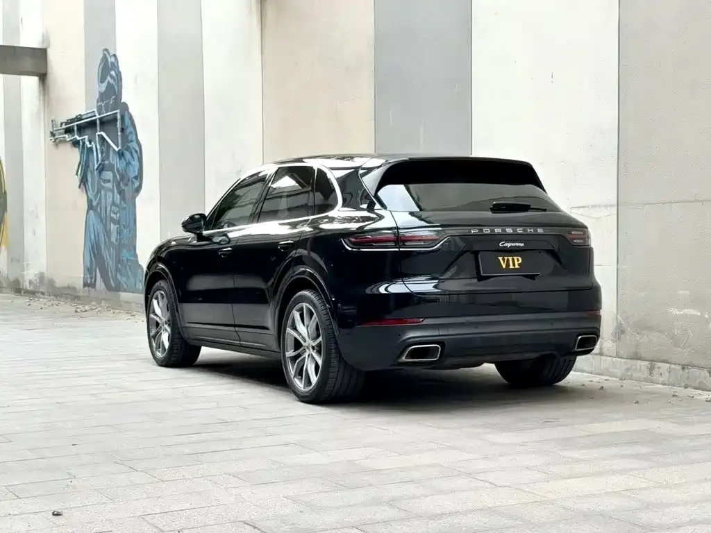 Porsche Cayenne — фото 5