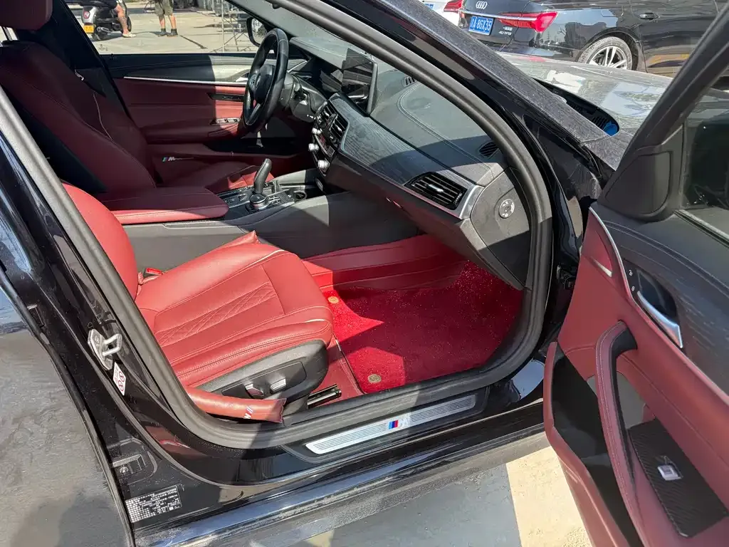 BMW 5 Series New Energy — фото 2