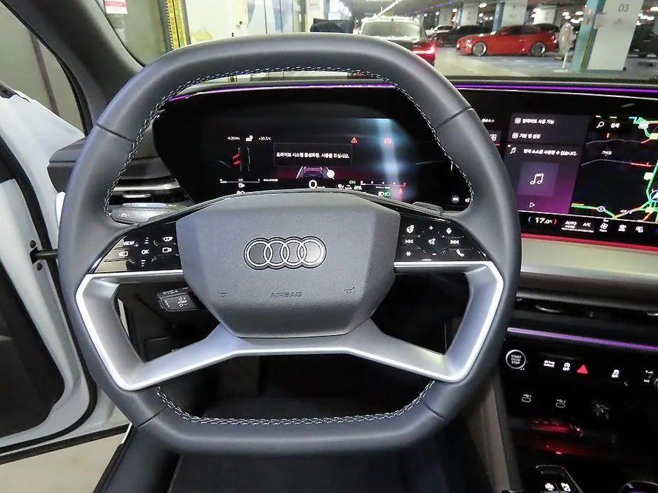 Audi Q5 2025 из KR, фото 8