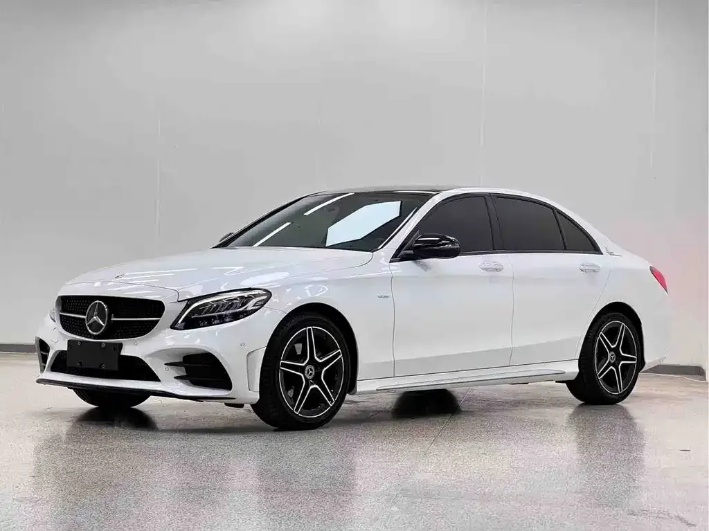 Mercedes-Benz C-Class — фото 1