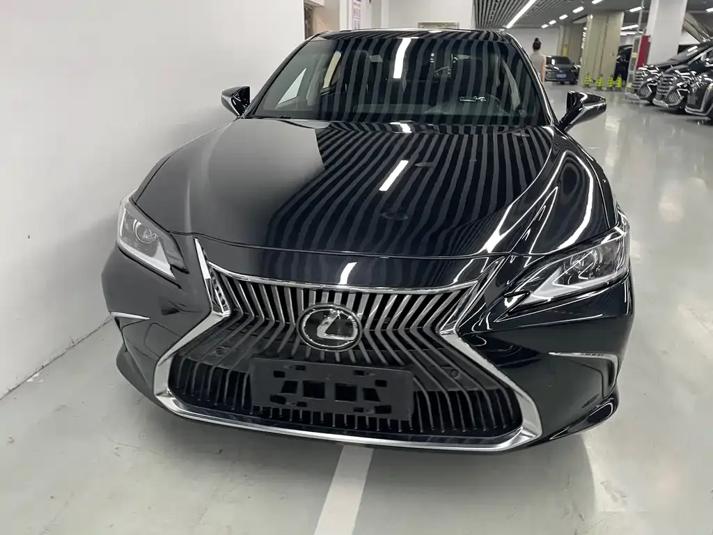 Lexus ES — фото 2