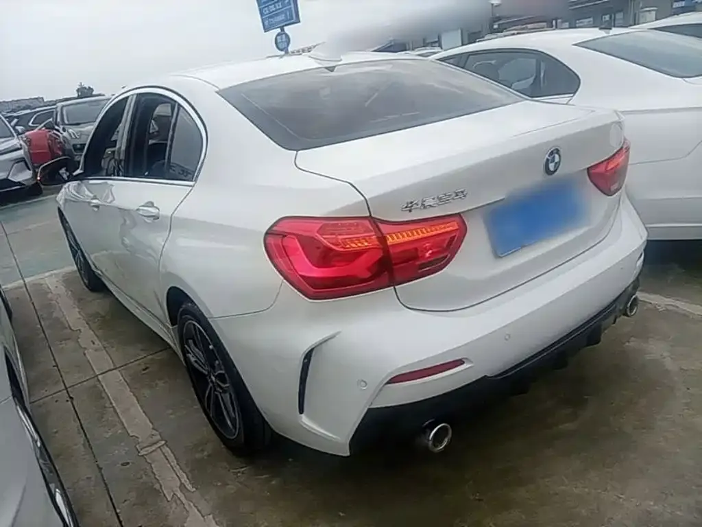 BMW 1 Series 2022 из CN, фото 5