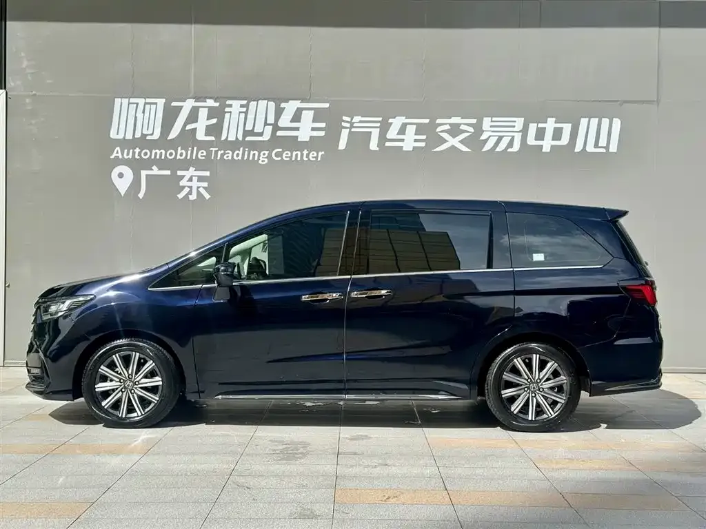 Honda Odyssey — фото 4