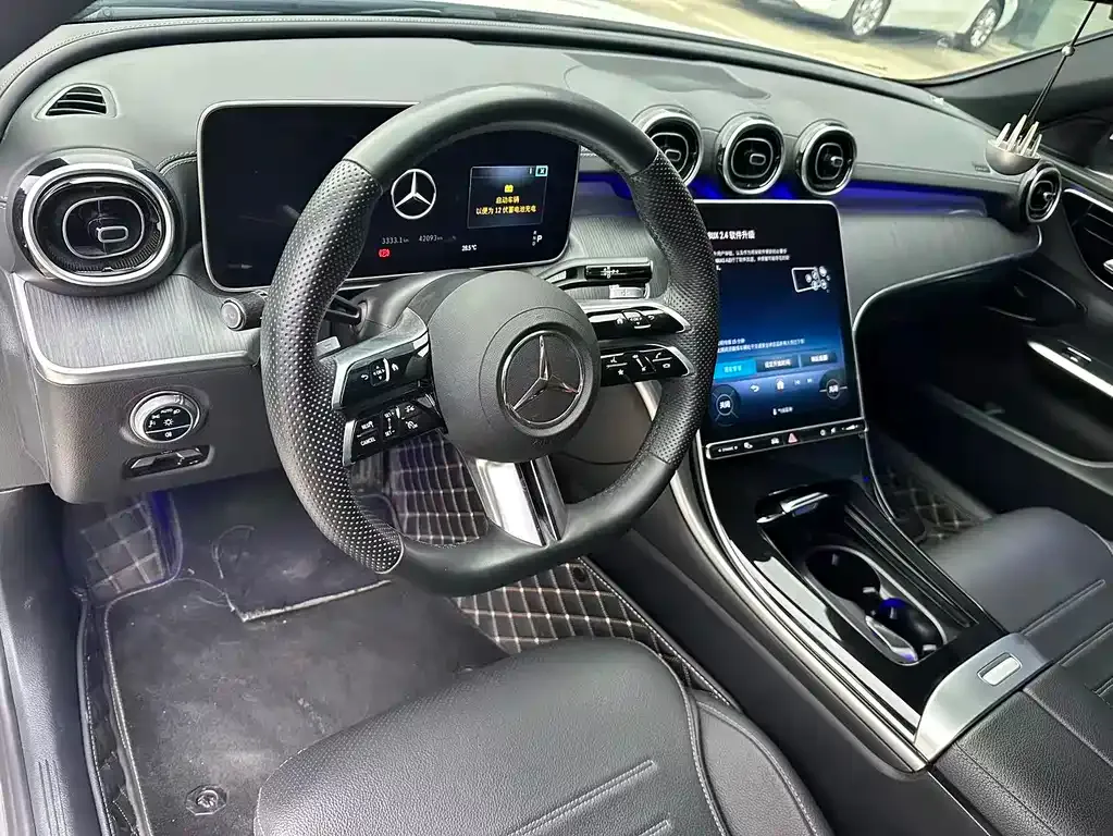 Mercedes-Benz C-Class — фото 10
