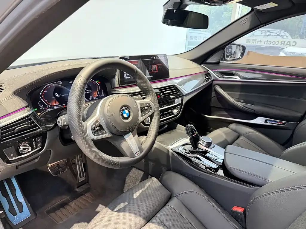 BMW 5 Series (Import) 2023 из CN, фото 6