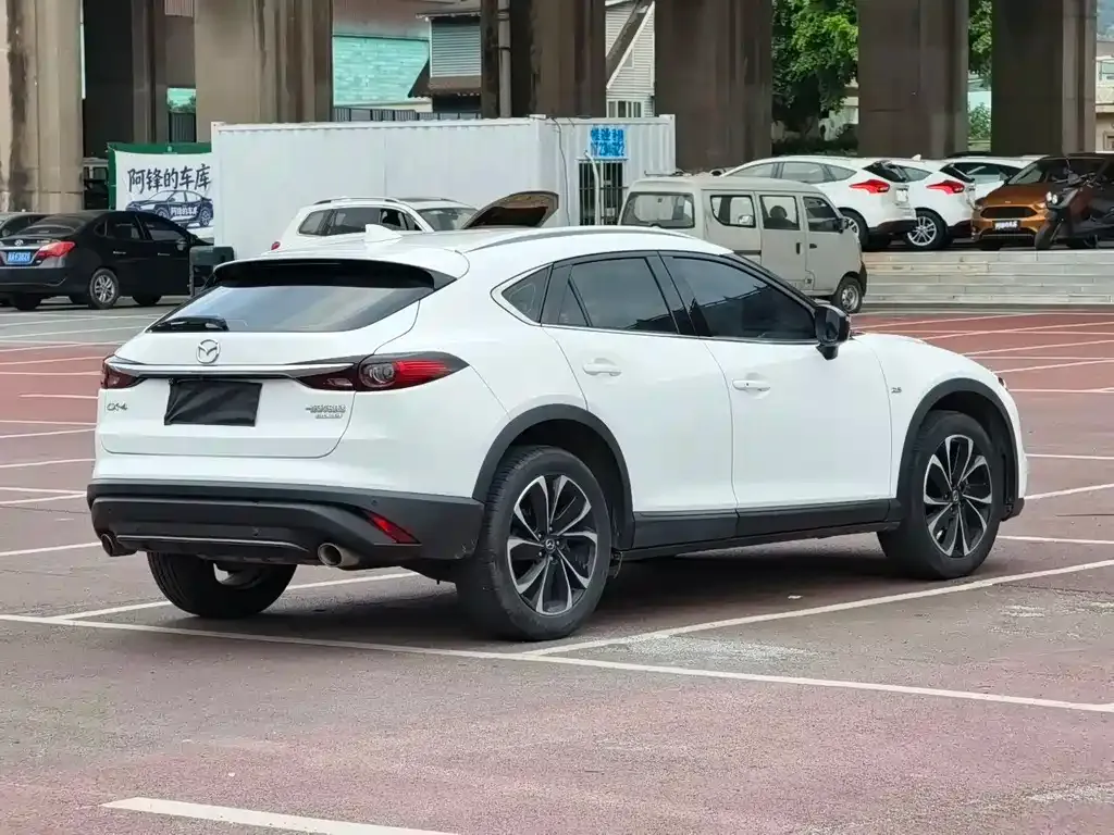 Mazda CX-4 — фото 2