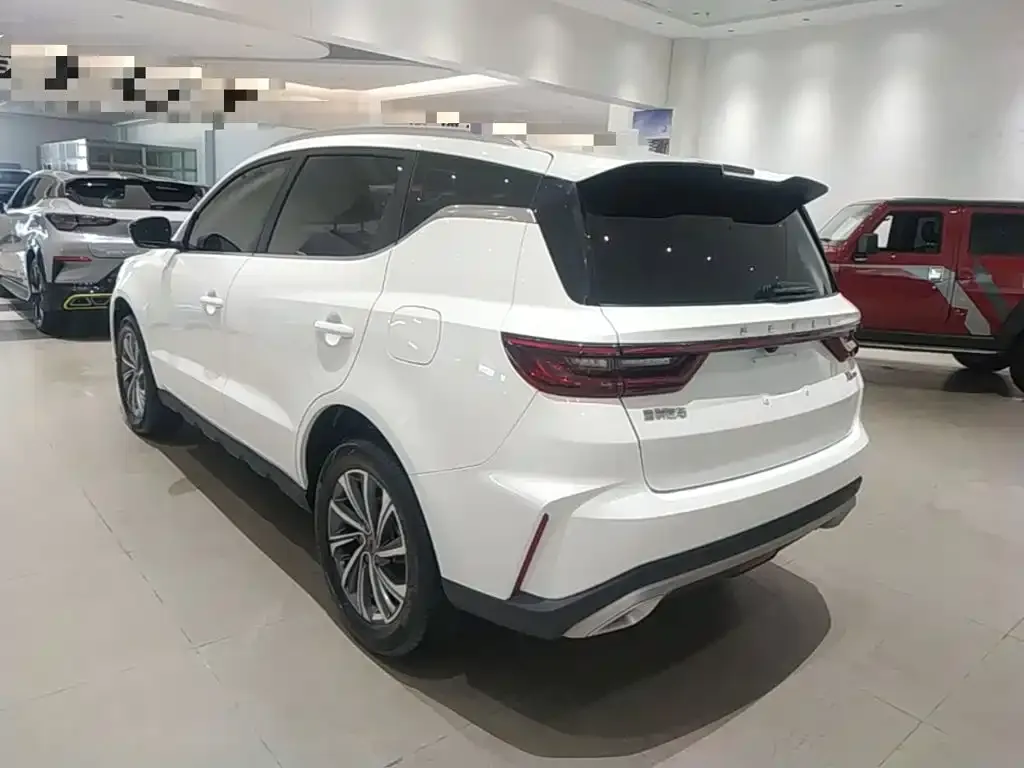 Geely Vision X6 — фото 3