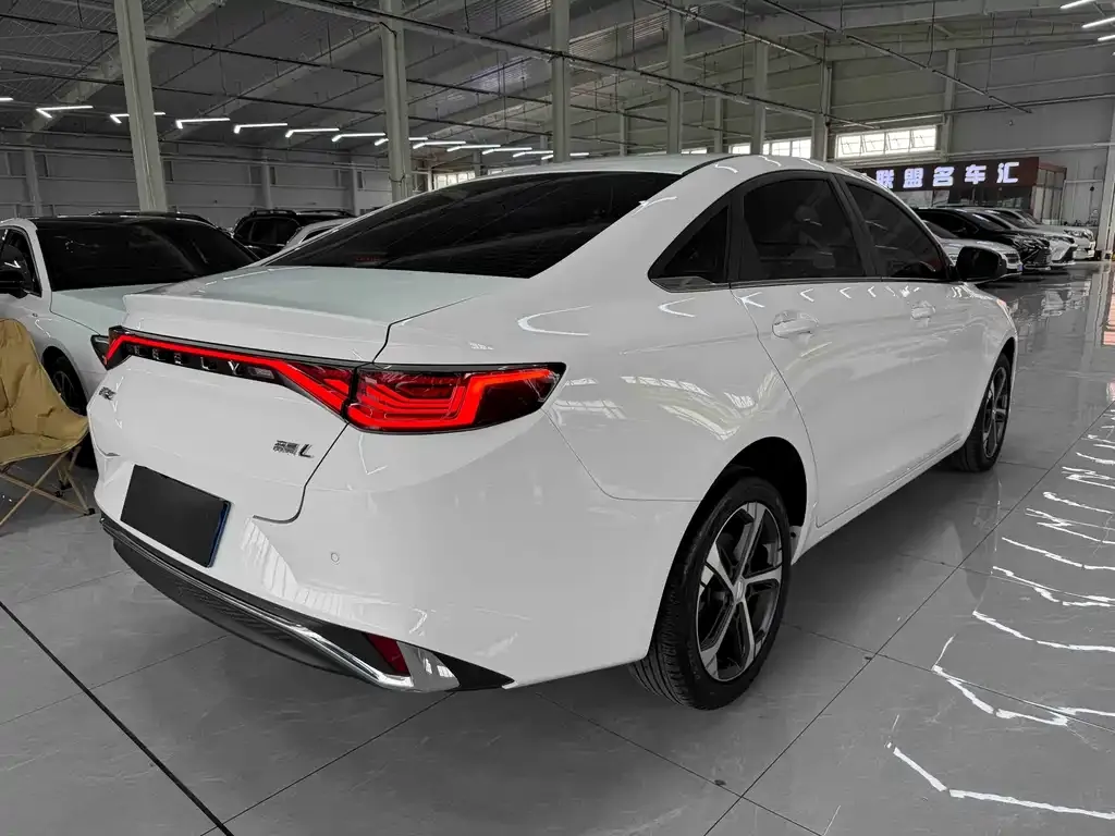 Geely Emgrand L 2022 из CN, фото 3