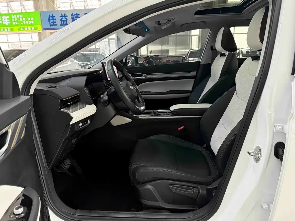 Geely Emgrand L 2022 из CN, фото 10