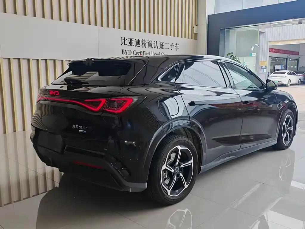 BYD Seal 06GT — фото 3