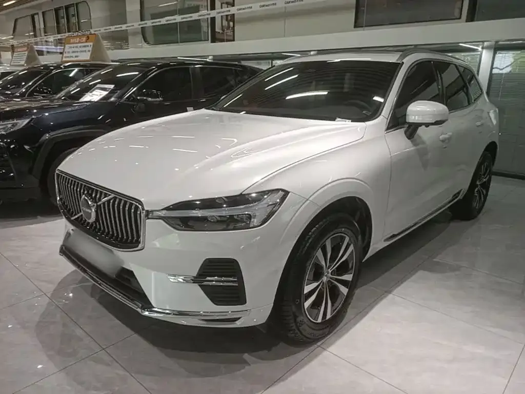 Volvo XC60 — фото 6